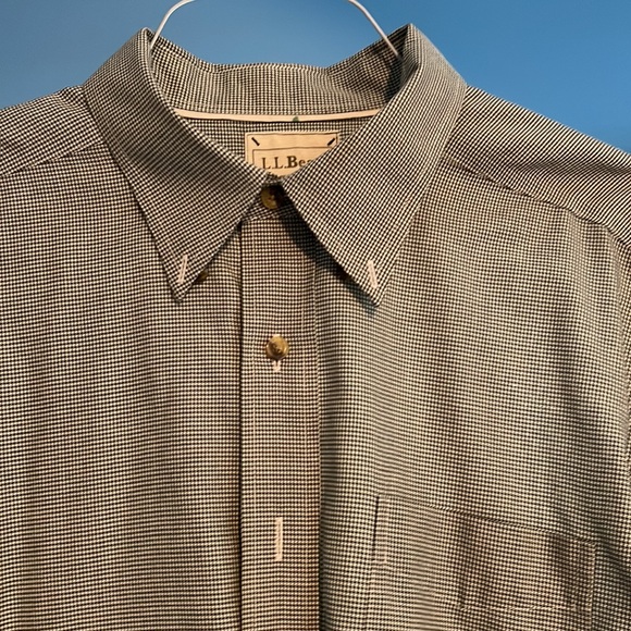 LL Bean Small Green & White Gingham, Checkered Pattern Dress Shirt - Picture 2 of 8